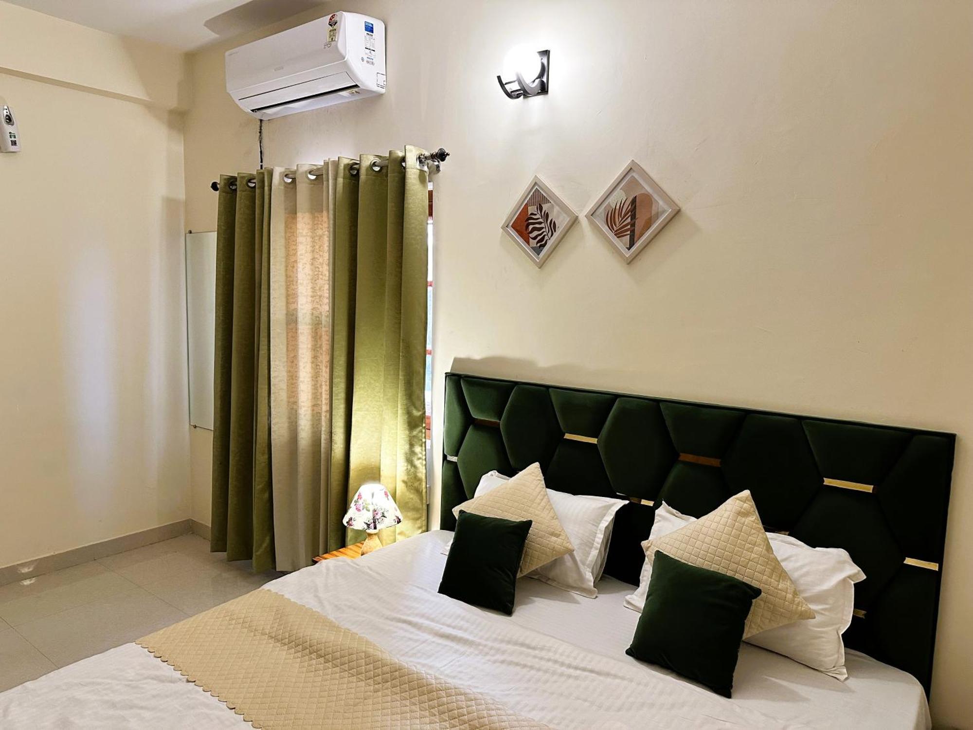 Zoomstay - 3Bhk Apartments Варанасі Екстер'єр фото