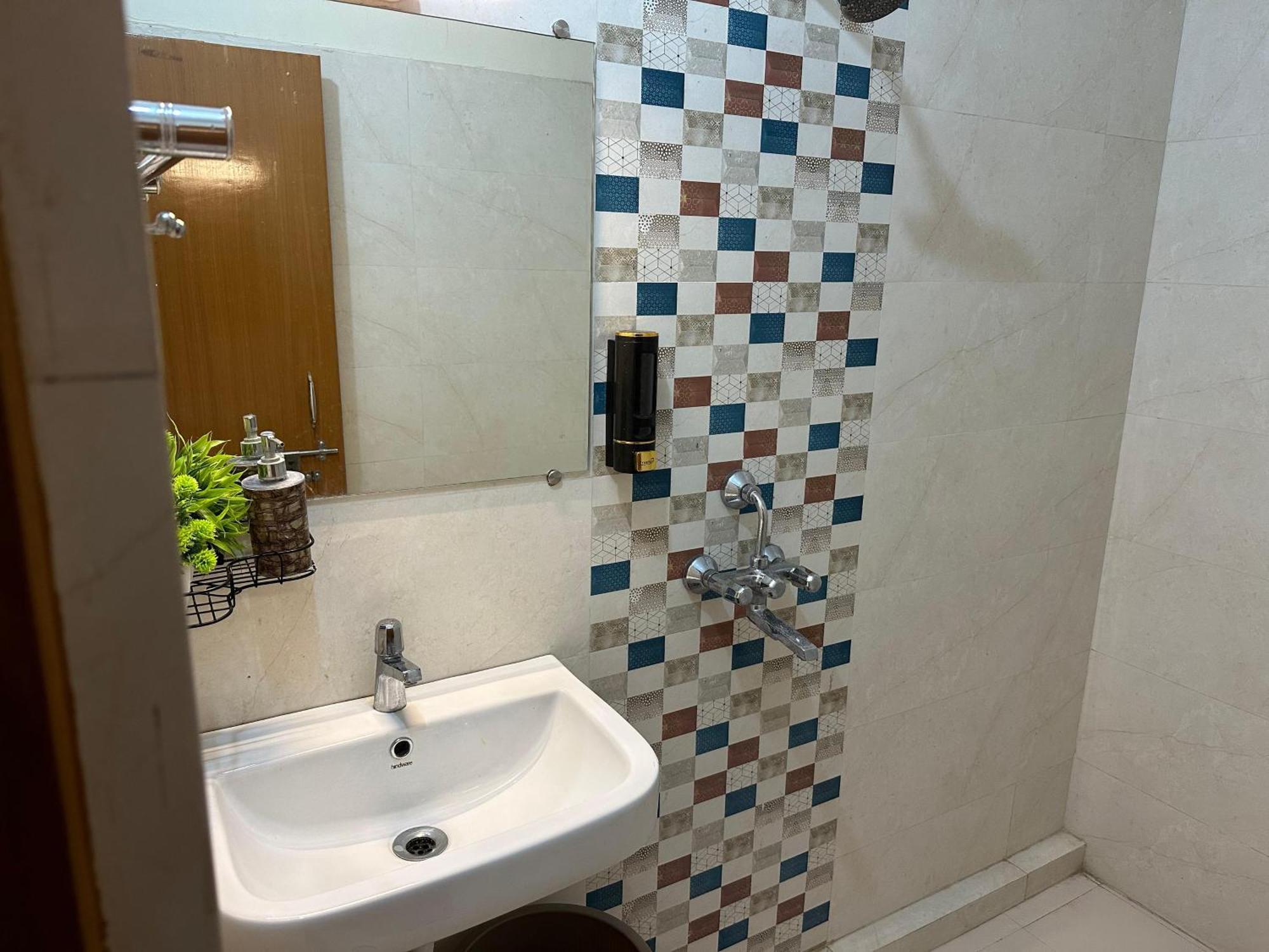 Zoomstay - 3Bhk Apartments Варанасі Екстер'єр фото