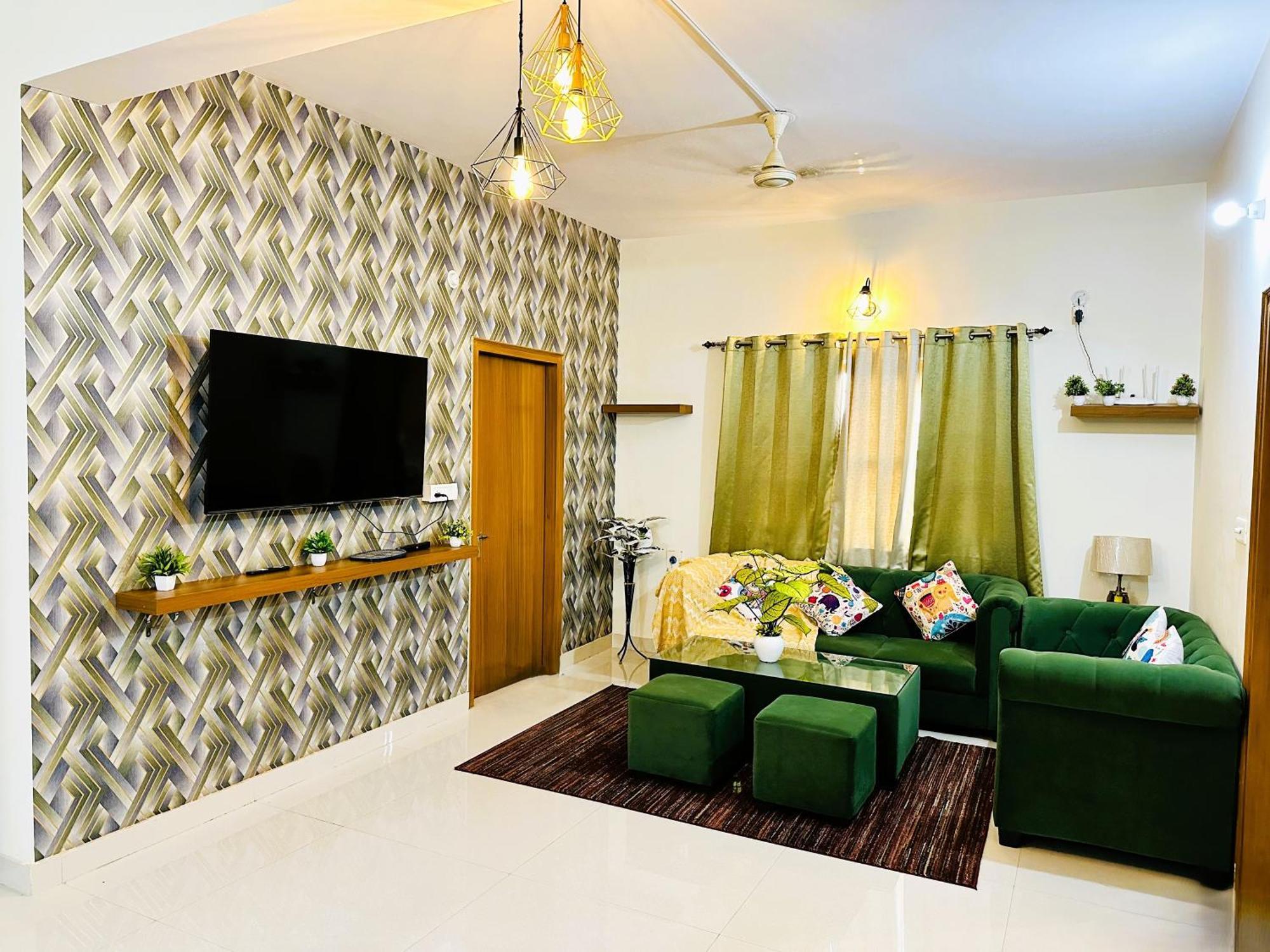 Zoomstay - 3Bhk Apartments Варанасі Екстер'єр фото