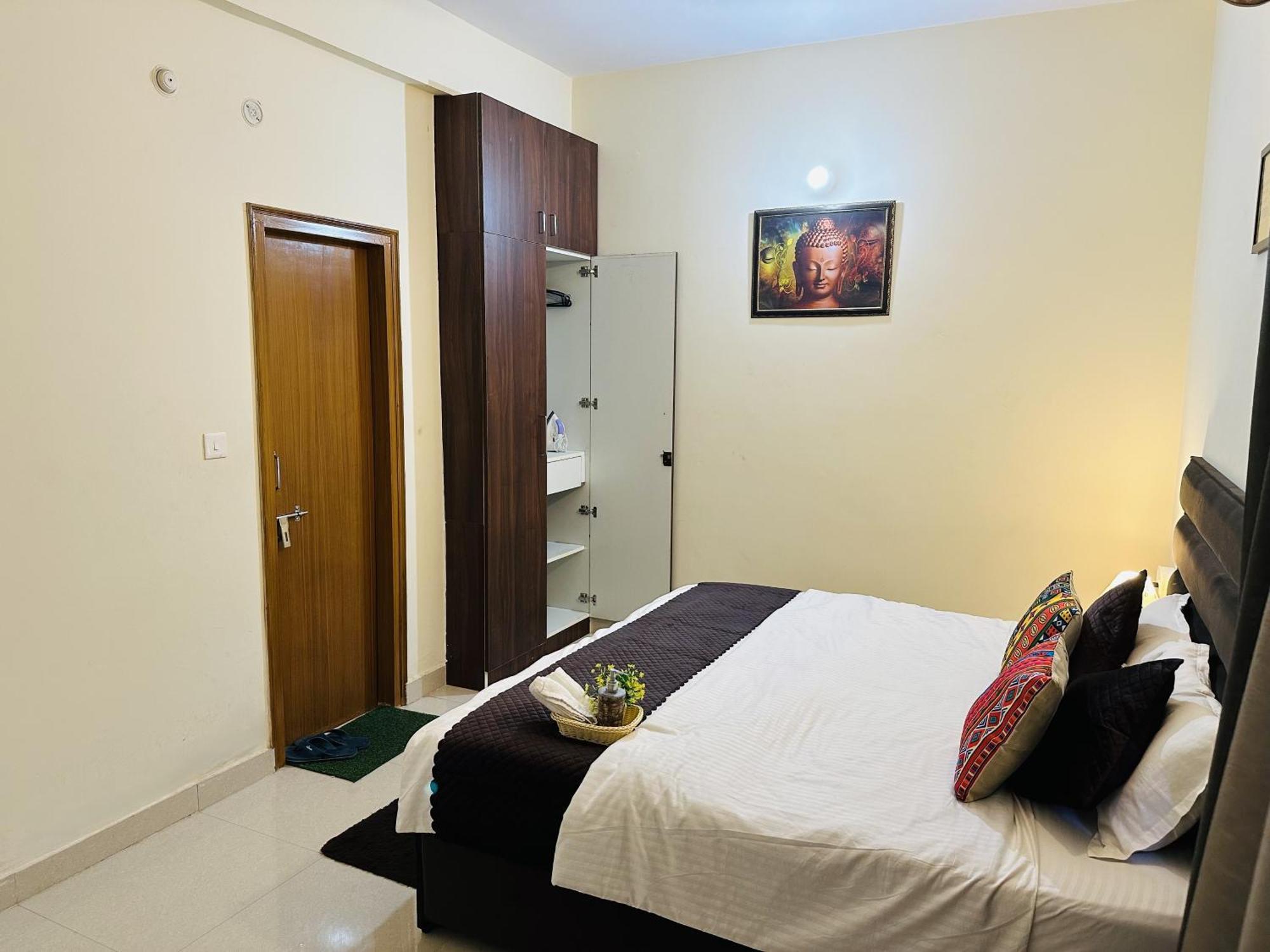 Zoomstay - 3Bhk Apartments Варанасі Екстер'єр фото