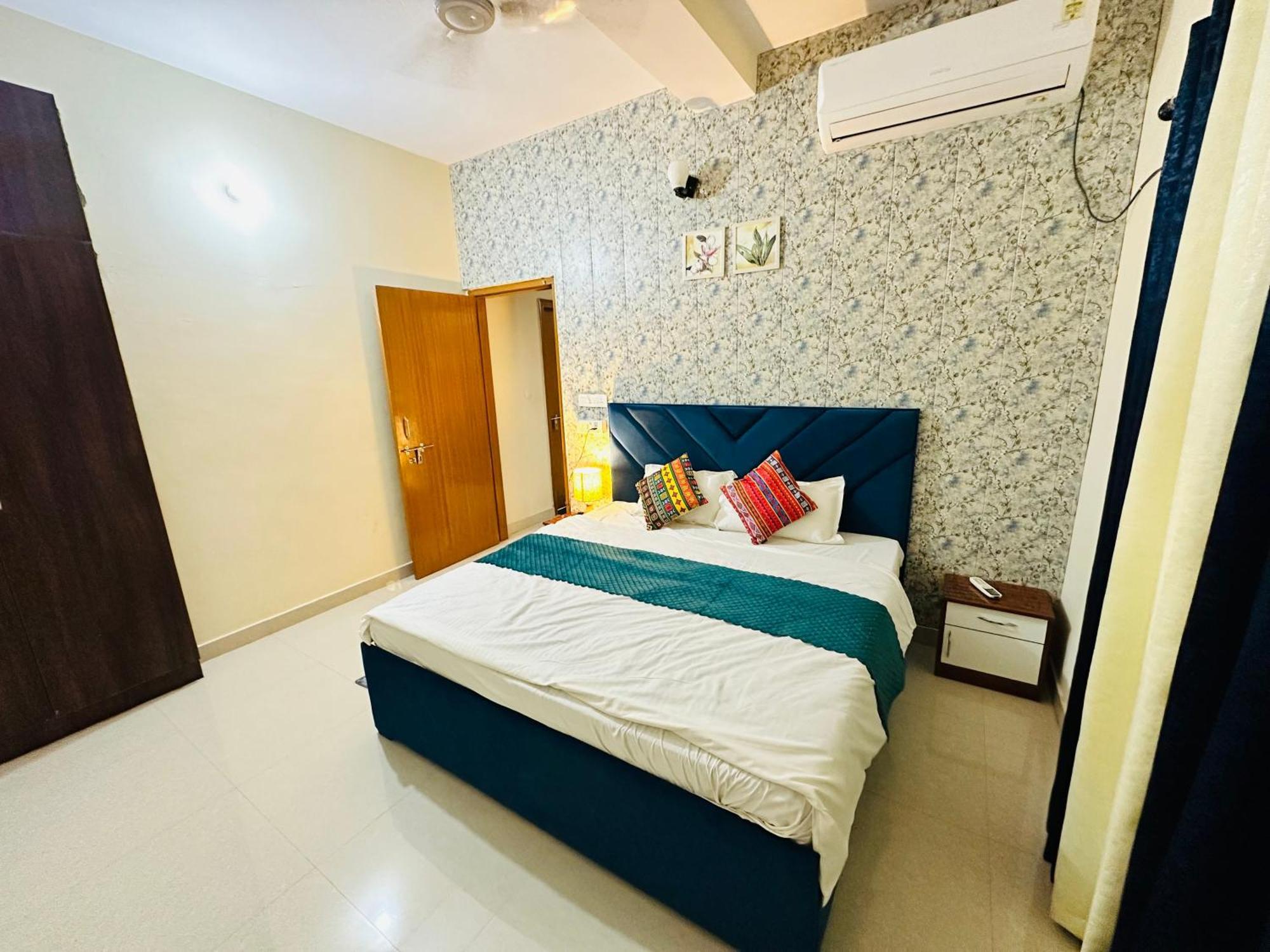 Zoomstay - 3Bhk Apartments Варанасі Екстер'єр фото