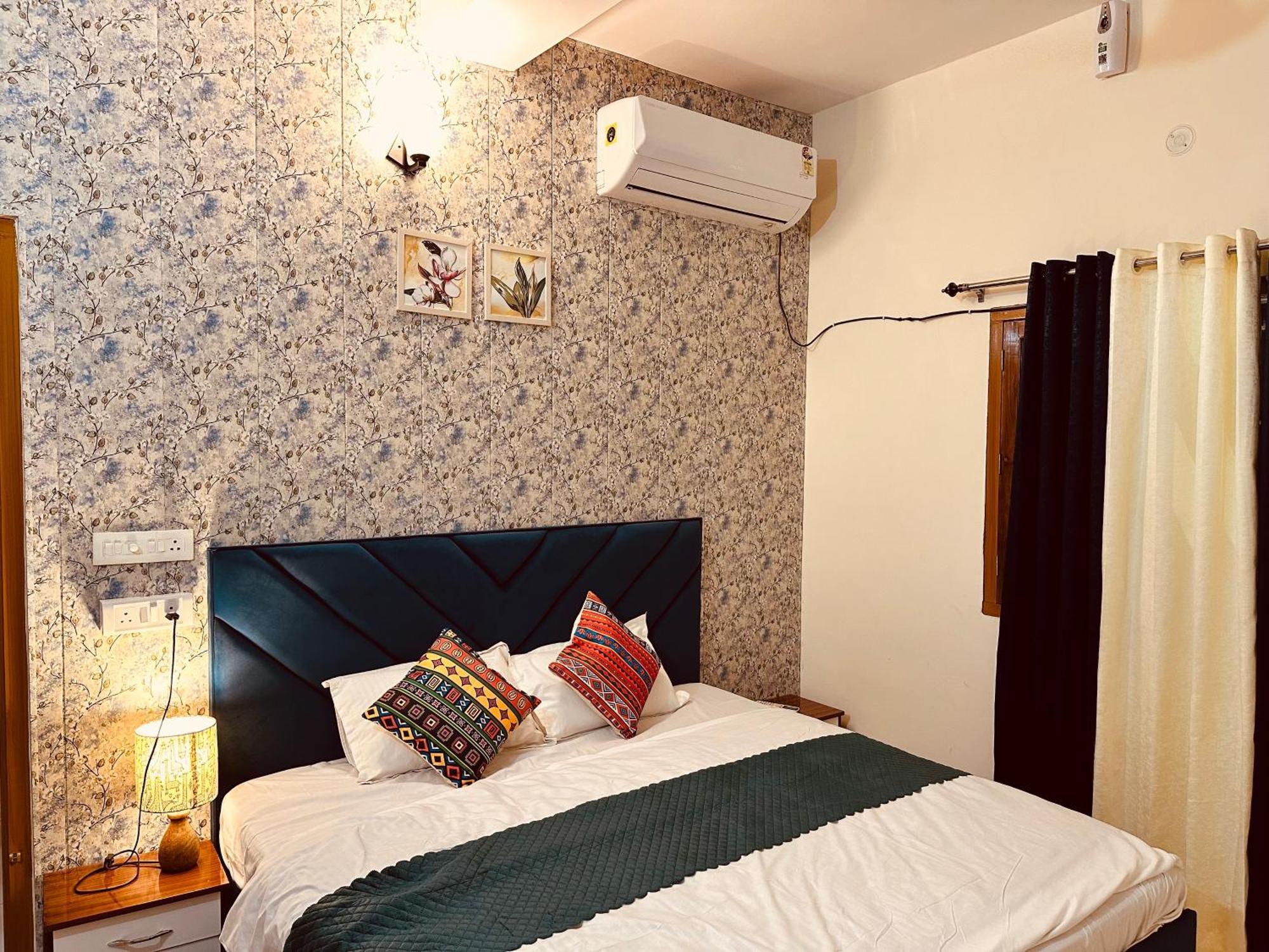Zoomstay - 3Bhk Apartments Варанасі Екстер'єр фото